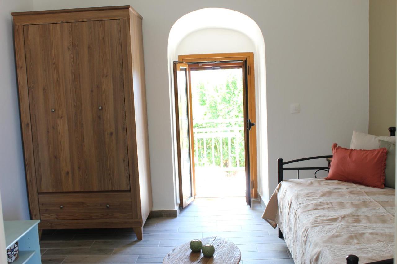 Melita Traditional Stone House Pyrgos Dirou